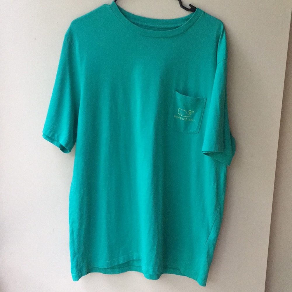 Vineyard Vines Whale Pocket T